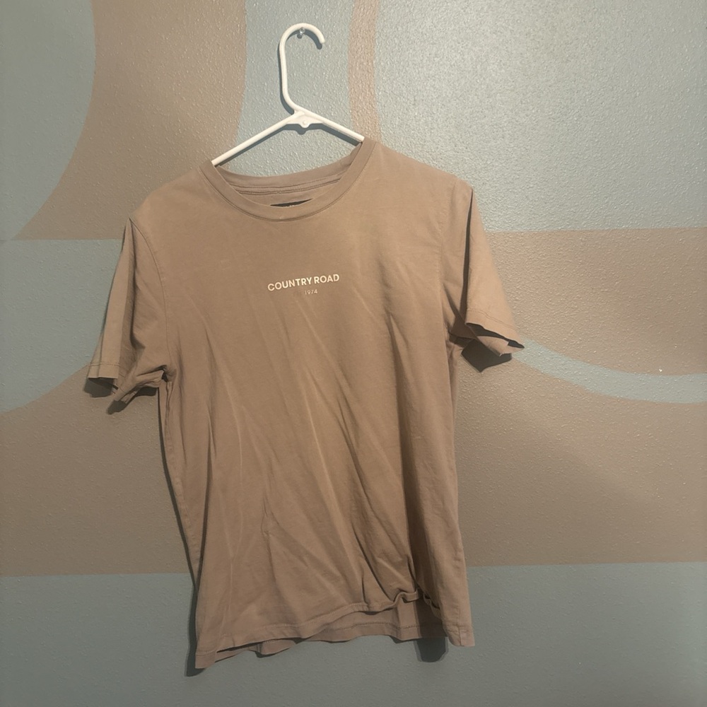 Country Road Men's Beige Short Sleeve Tee